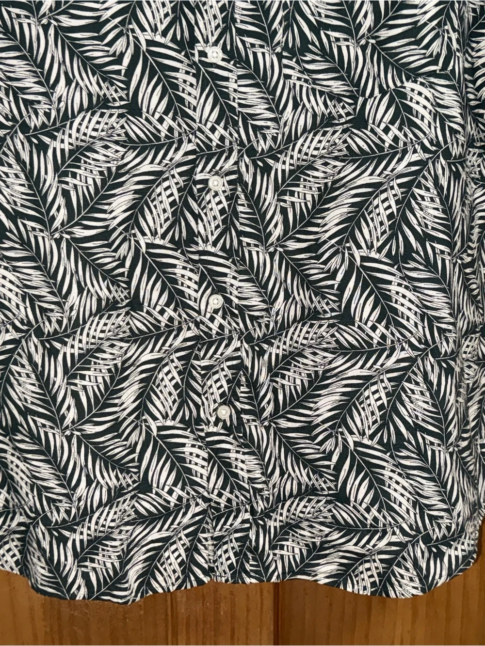 Banana Republic Men’s Linen Gray & White Leaf Print Short Sleeve Shirt-XL-EC